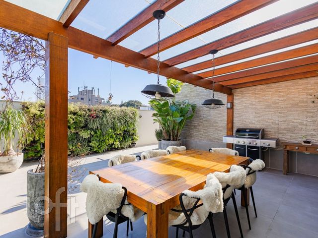 Apartamento com 280m², 2 dormitórios, 2 suítes, 2 vagas, Petrópolis em Porto Alegre