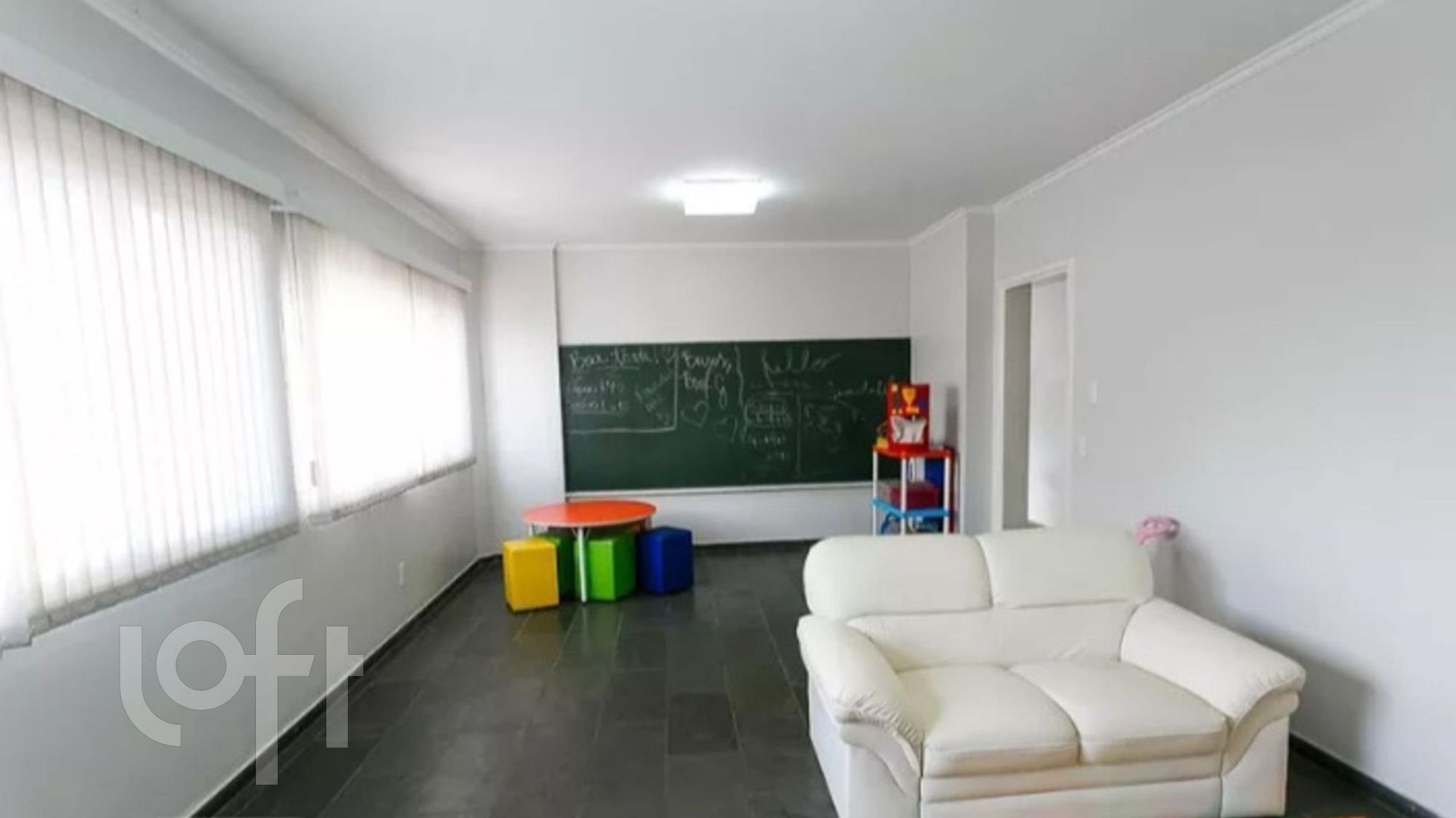 Apartamento à venda com 3 quartos, 140m² - Foto 13