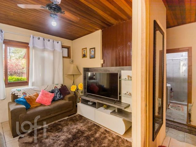 Casa com 180m², 4 dormitórios, 5 vagas, São João em Porto Alegre