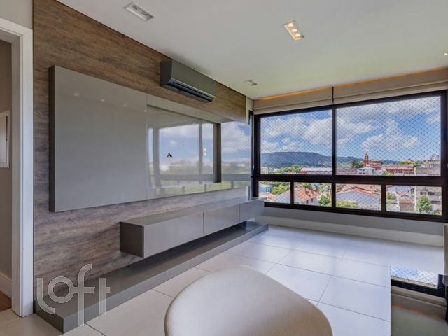 Apartamento com 80m², 2 dormitórios, 1 suíte, 2 vagas, Vila Ipiranga em Porto Alegre