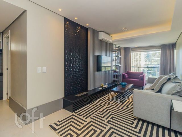 Apartamento com 53m², 1 dormitório, 1 vaga, Petrópolis em Porto Alegre