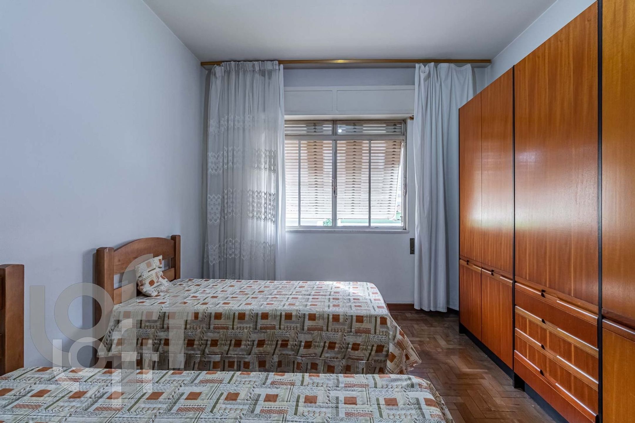 Apartamento à venda com 3 quartos, 135m² - Foto 4