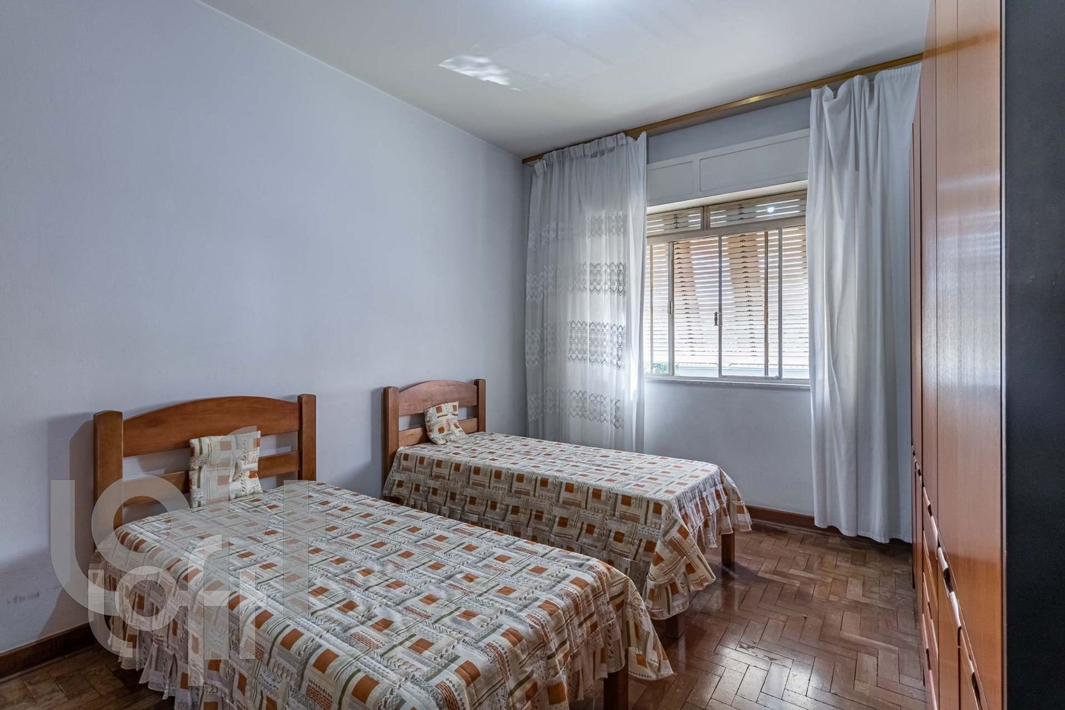 Apartamento à venda com 3 quartos, 135m² - Foto 8