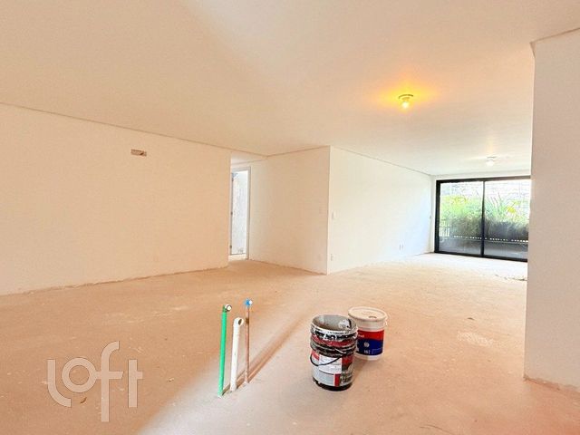 Apartamento com 128m², 3 dormitórios, 3 suítes, 2 vagas, Moinhos de Vento em Porto Alegre