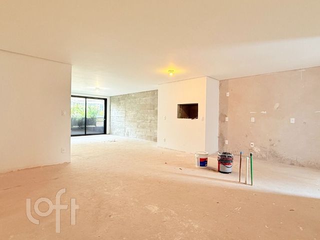 Apartamento com 128m², 3 dormitórios, 3 suítes, 2 vagas, Moinhos de Vento em Porto Alegre