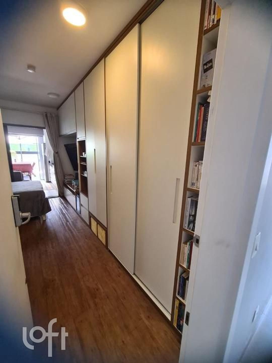 Apartamento à venda com 1 quarto, 42m² - Foto 18