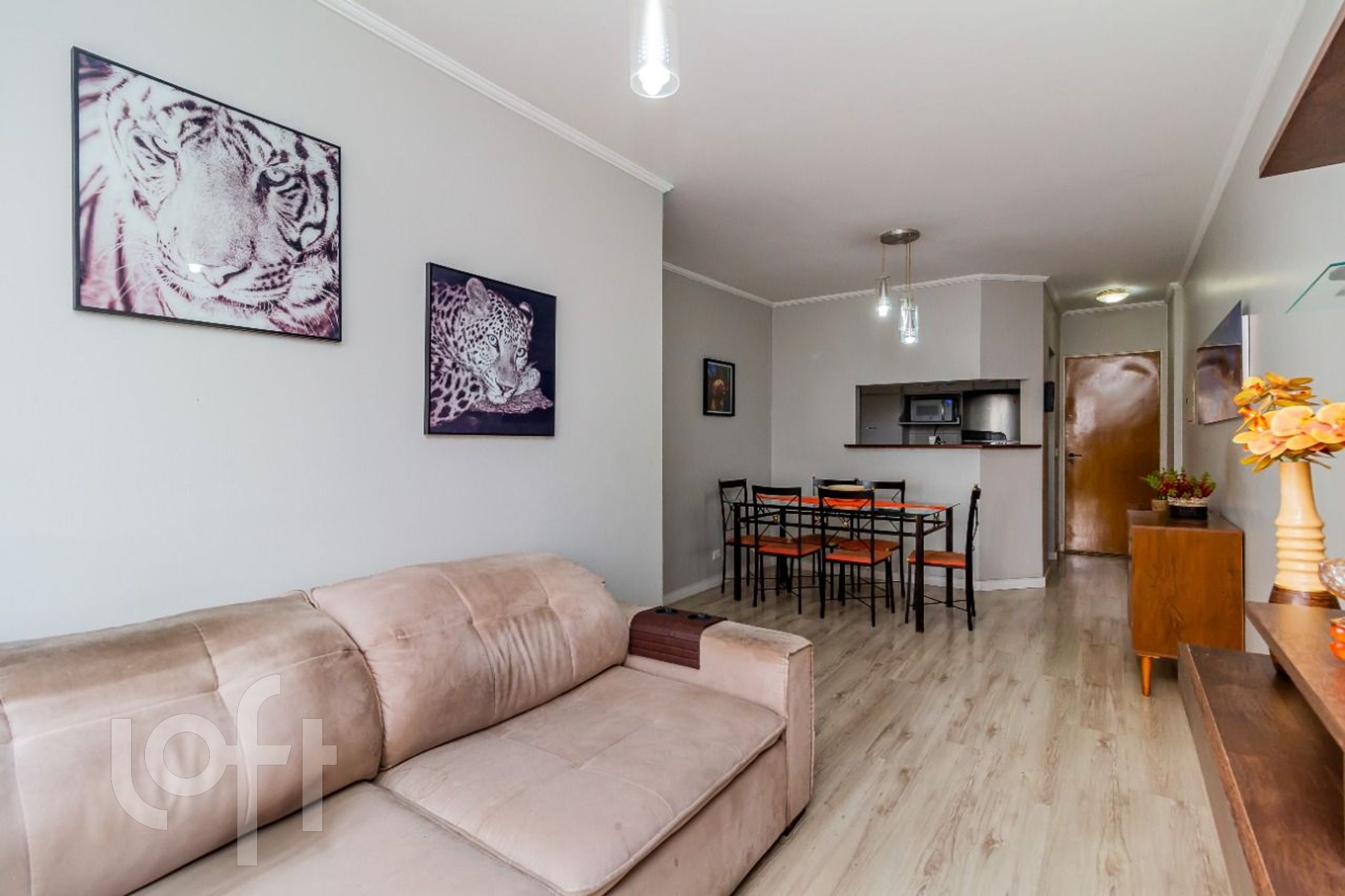 Apartamento à venda com 3 quartos, 74m² - Foto 2