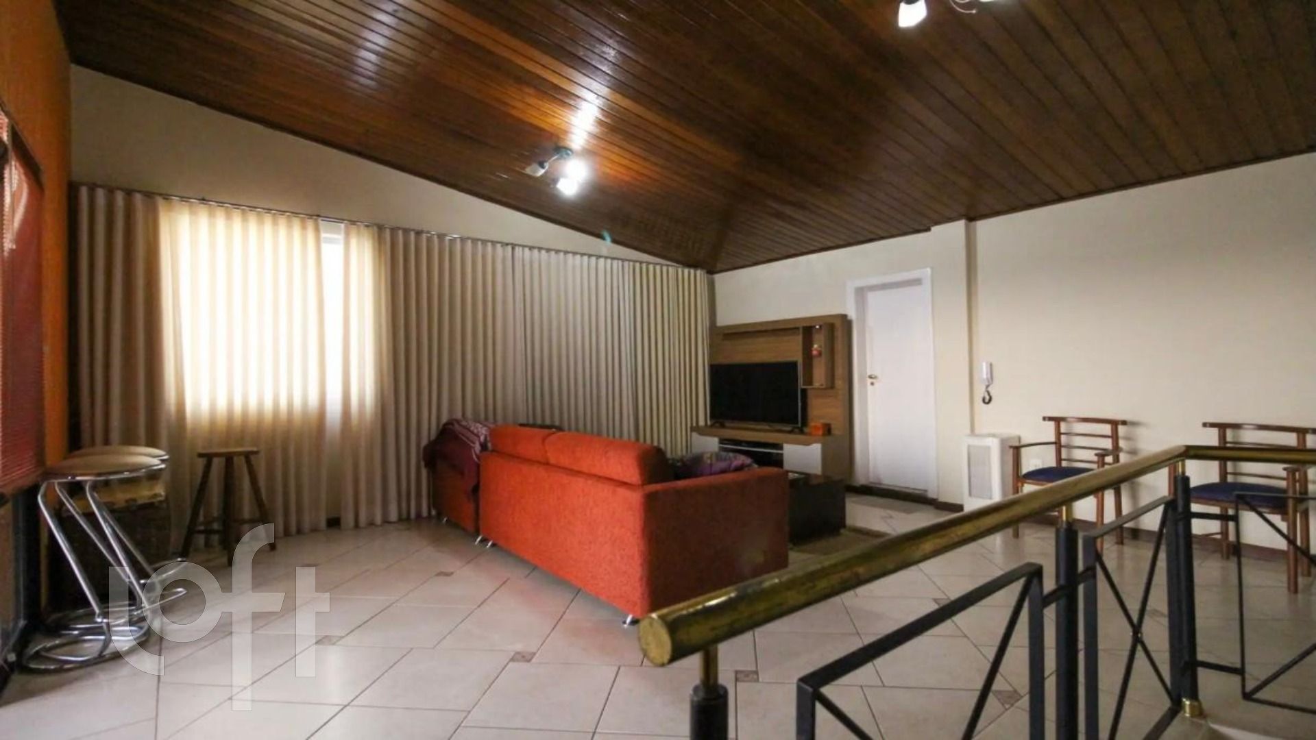 Apartamento à venda com 2 quartos, 150m² - Foto 1