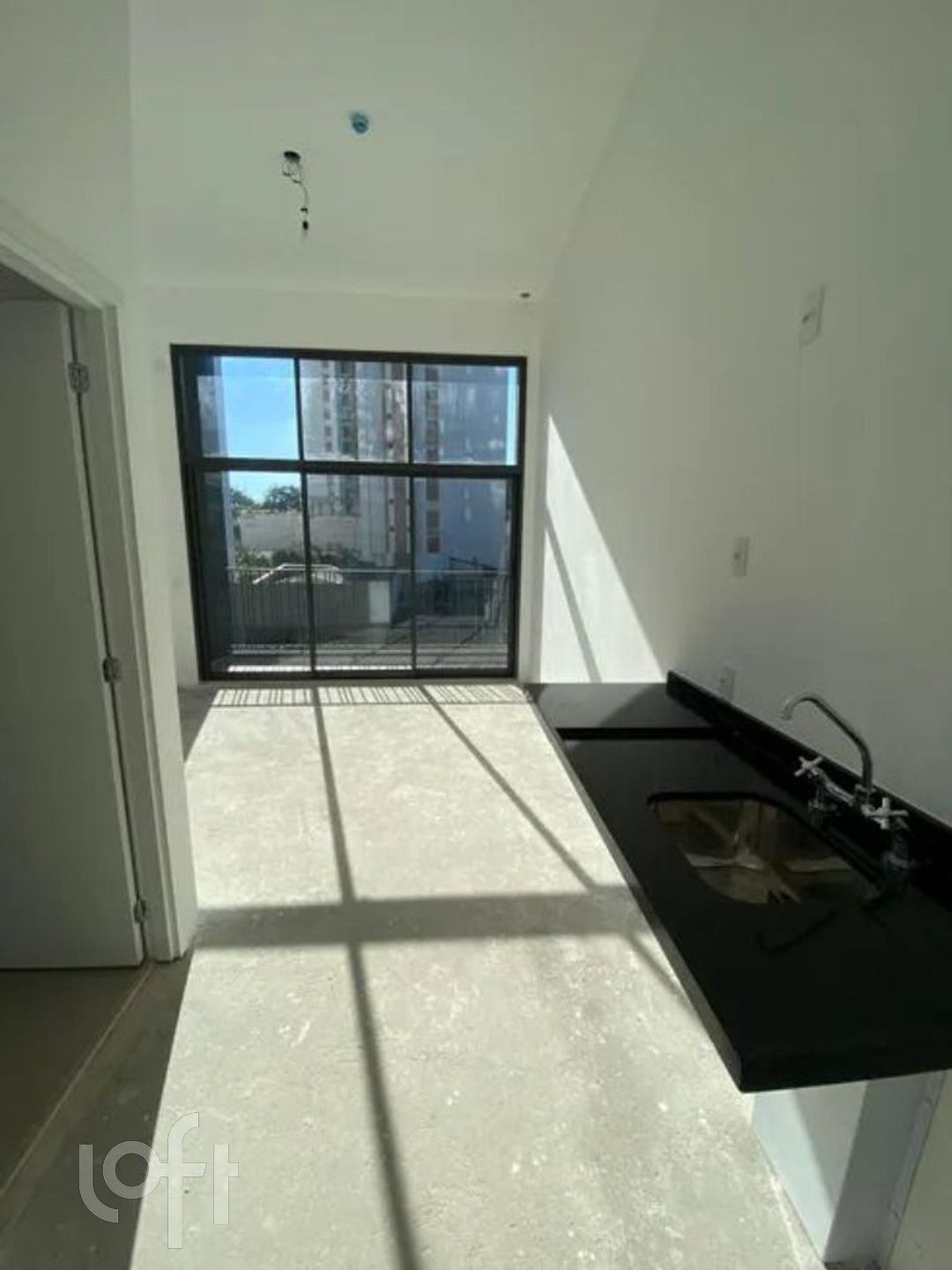 Apartamento à venda com 1 quarto, 27m² - Foto 3