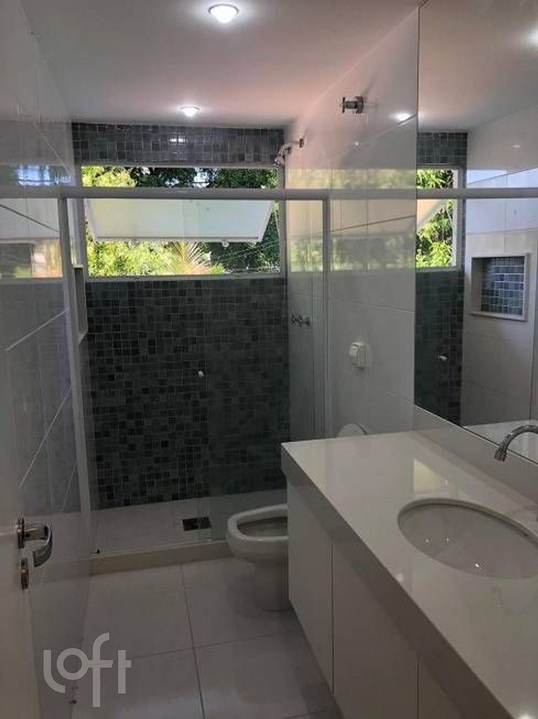 Casa à venda com 4 quartos, 270m² - Foto 11