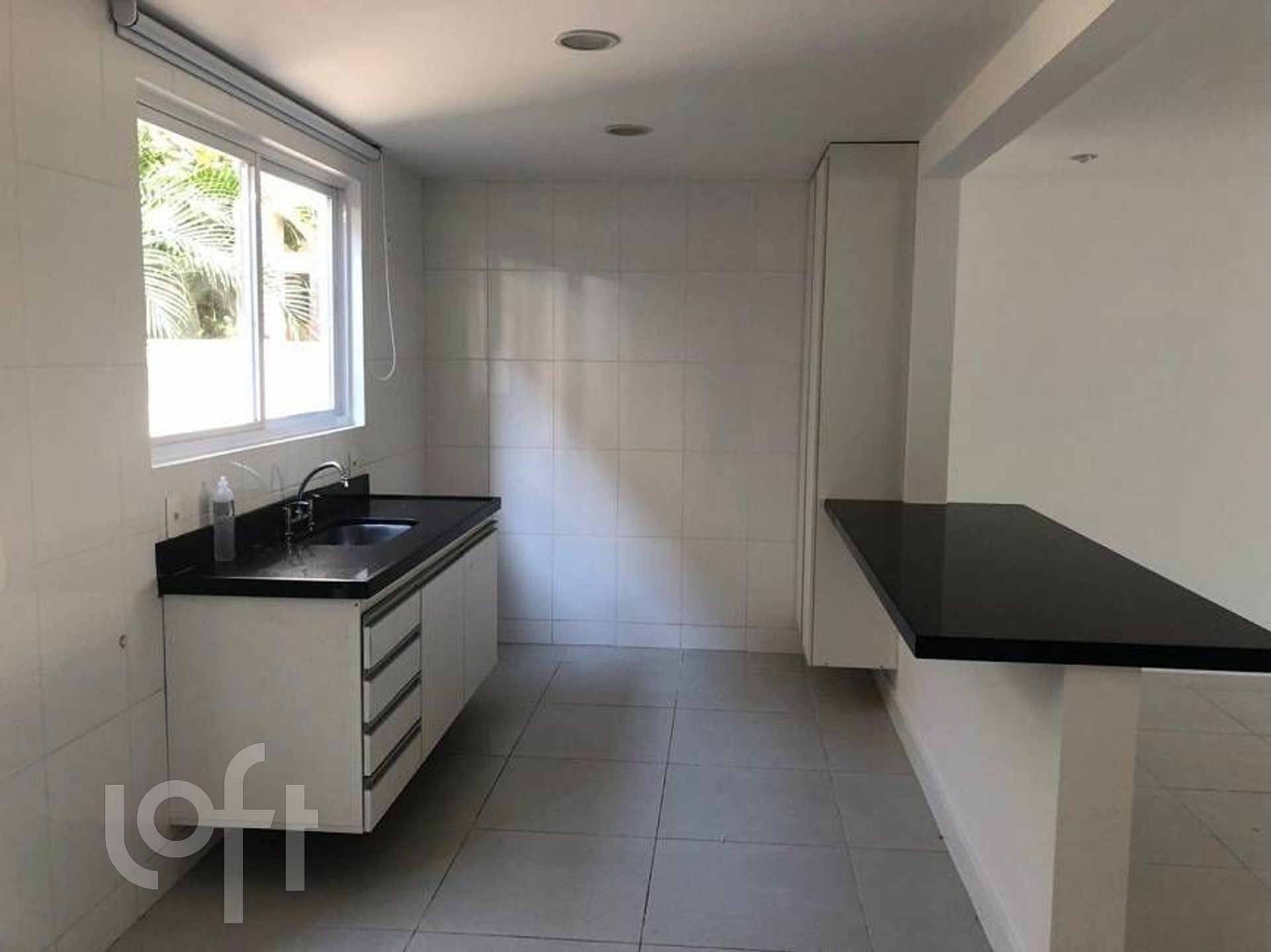 Casa à venda com 4 quartos, 270m² - Foto 12