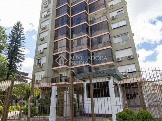 Apartamento com 140m², 5 dormitórios, 2 suítes, 2 vagas, Menino Deus em Porto Alegre