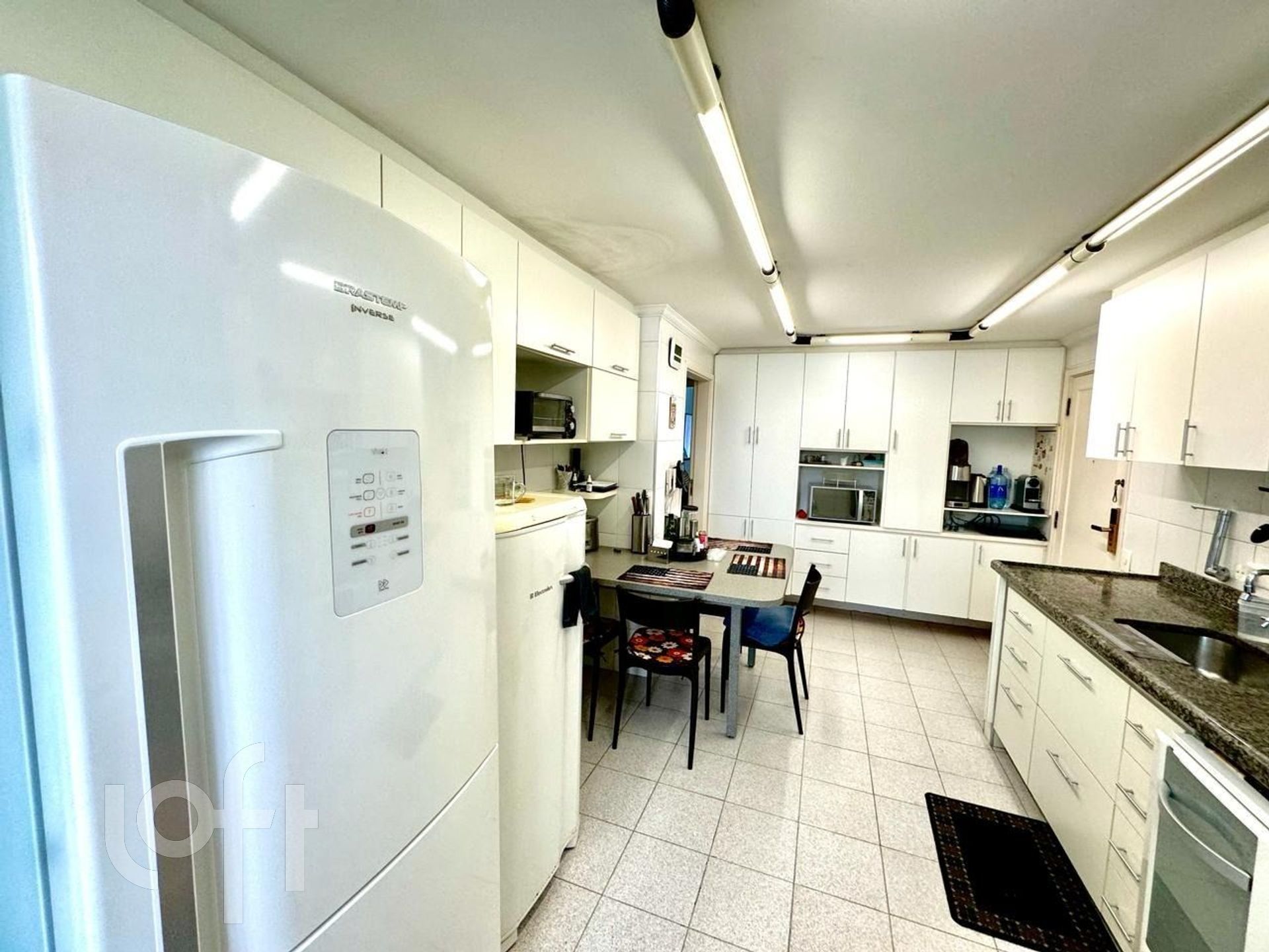 Apartamento à venda com 3 quartos, 130m² - Foto 7