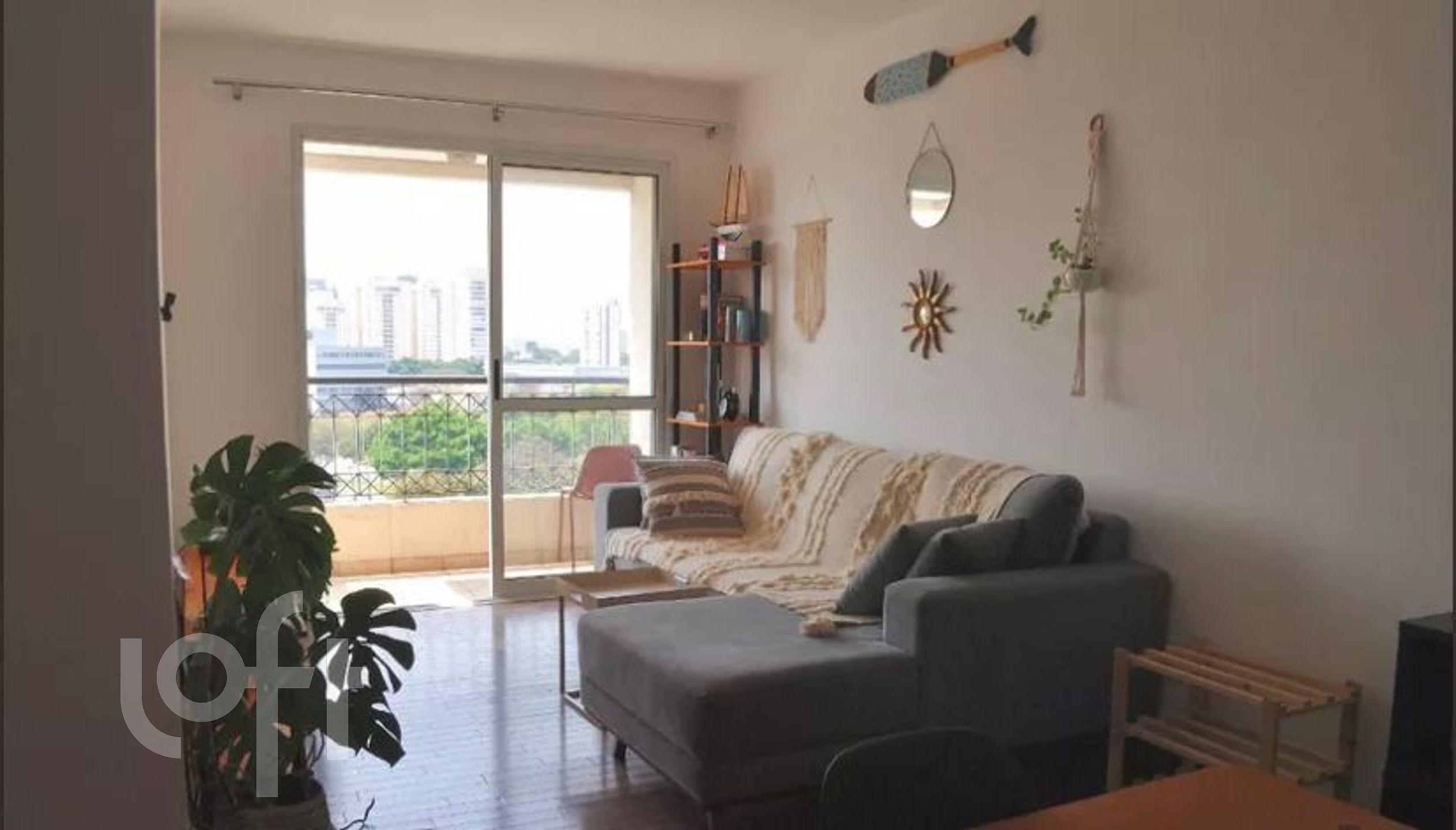 Apartamento à venda com 3 quartos, 80m² - Foto 1