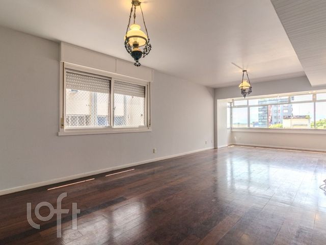 Apartamento com 196m², 3 dormitórios, 1 suíte, 2 vagas, Independência em Porto Alegre