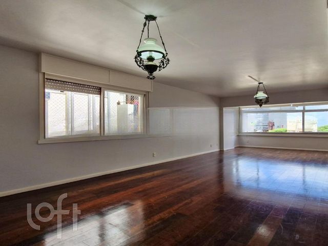 Apartamento com 196m², 3 dormitórios, 1 suíte, 2 vagas, Independência em Porto Alegre