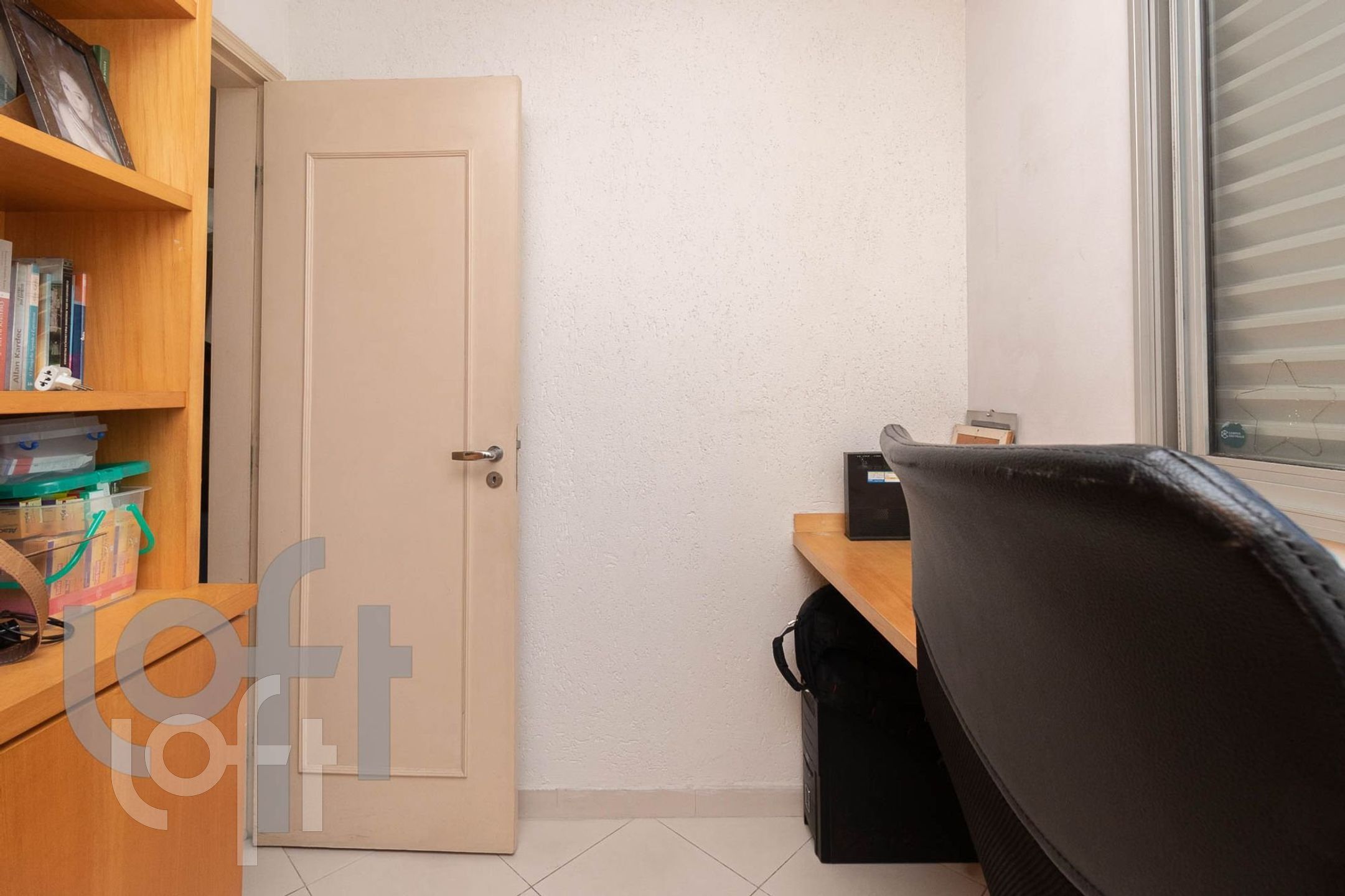 Apartamento à venda com 3 quartos, 75m² - Foto 3