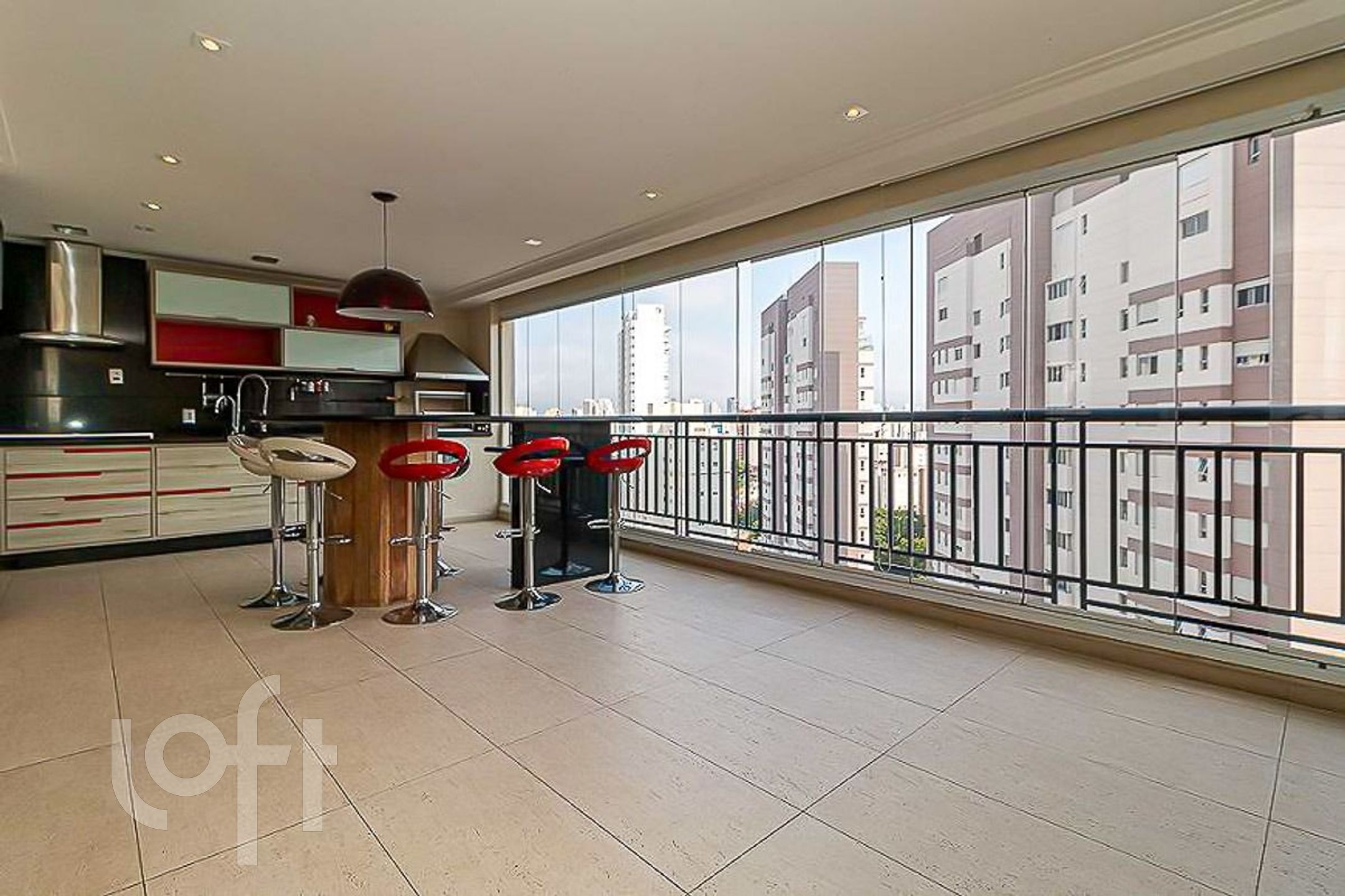 Apartamento à venda com 3 quartos, 184m² - Foto 4