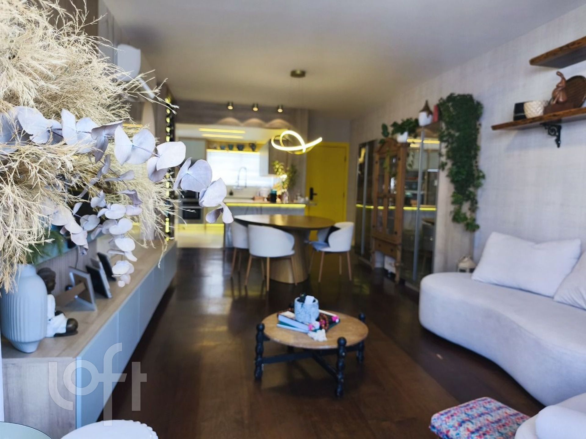 Apartamento à  venda - Coqueiros SC