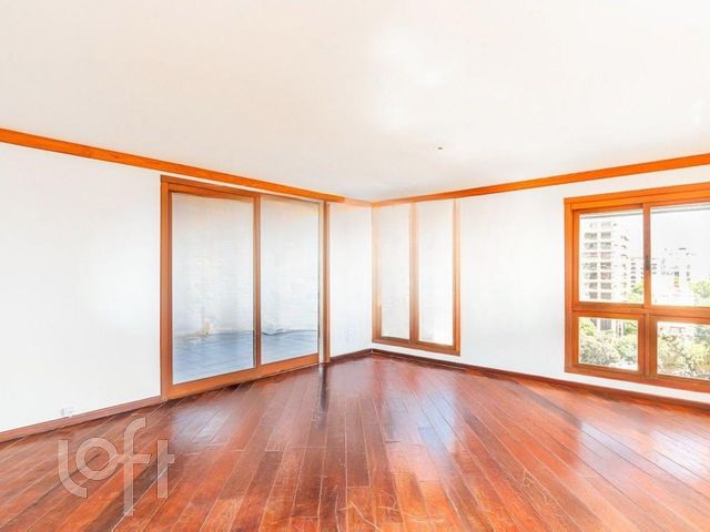 Apartamento com 426m², 4 dormitórios, 1 suíte, 4 vagas, Higienópolis em Porto Alegre