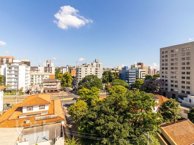 Apartamento com 426m², 4 dormitórios, 1 suíte, 4 vagas, Higienópolis em Porto Alegre