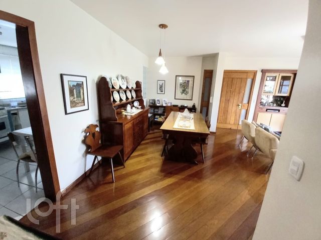 Apartamento com 158m², 3 dormitórios, 1 suíte, 2 vagas, Rio Branco em Novo Hamburgo