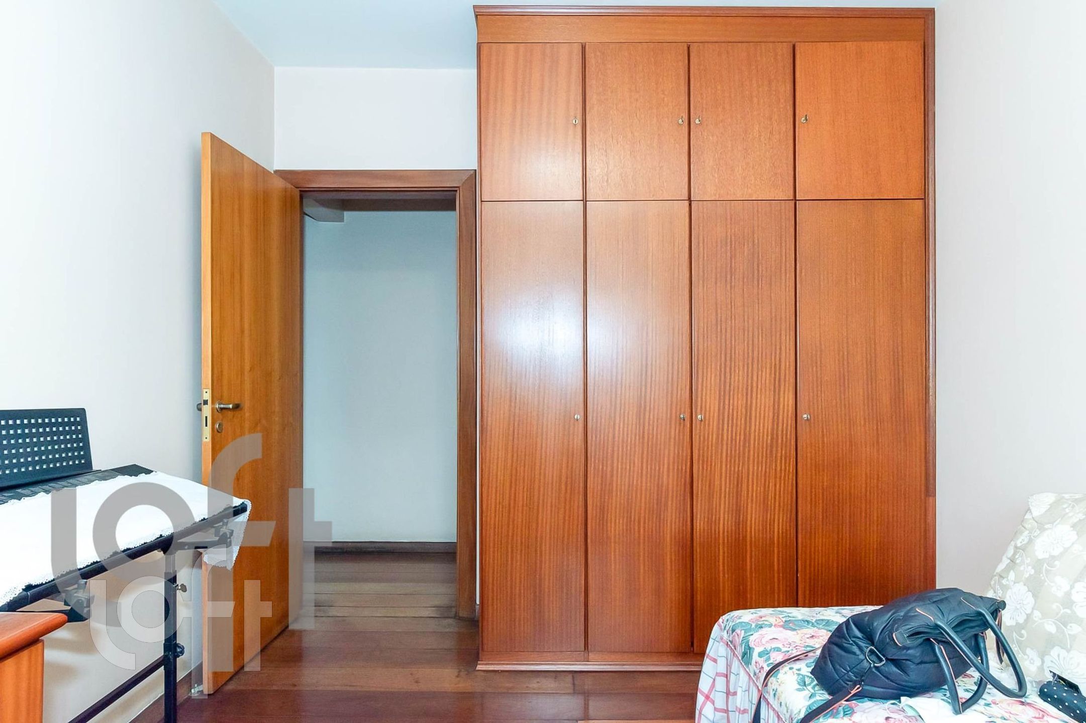 Apartamento à venda com 3 quartos, 163m² - Foto 4