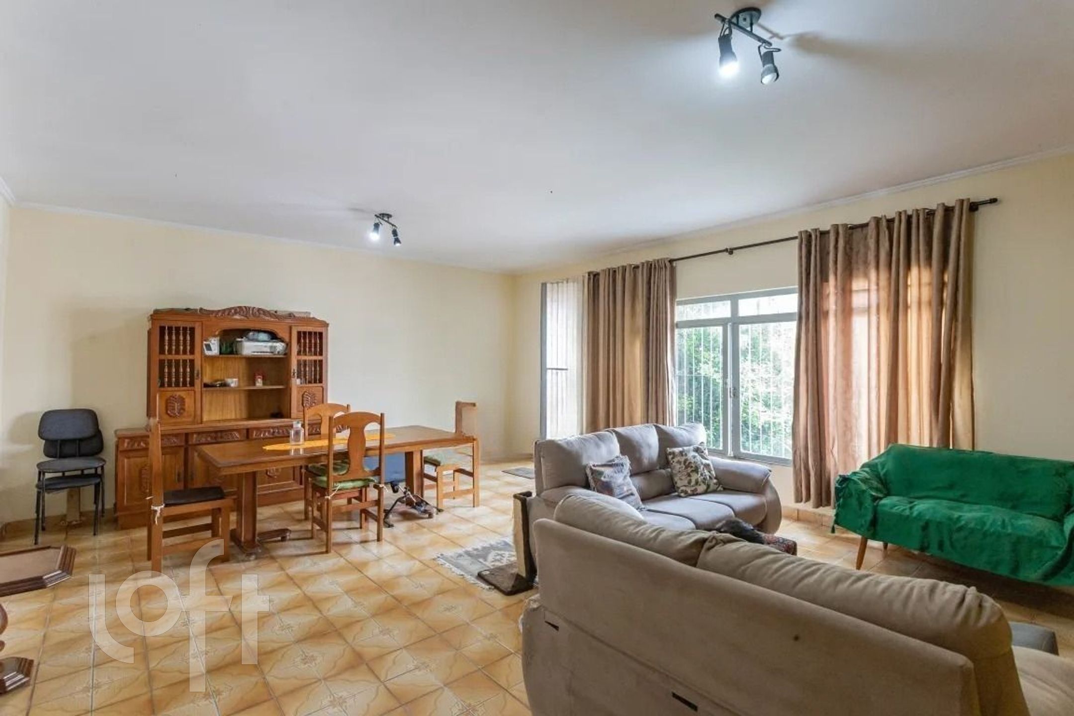 Casa à venda em Jabaquara com 204 m², 4 quartos, 5