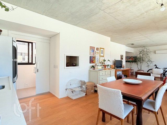 Apartamento com 86m², 2 dormitórios, 2 suítes, 1 vaga, Auxiliadora em Porto Alegre