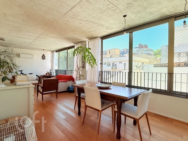 Apartamento com 86m², 2 dormitórios, 2 suítes, 1 vaga, Auxiliadora em Porto Alegre