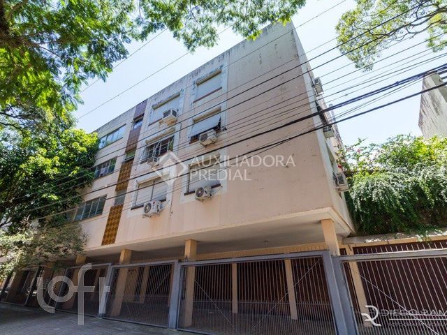 Apartamento com 71m², 2 dormitórios, 2 vagas, Petrópolis em Porto Alegre