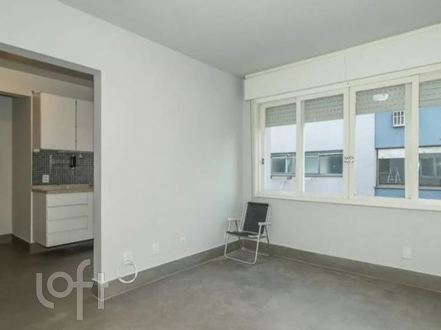 Apartamento com 71m², 2 dormitórios, 2 vagas, Petrópolis em Porto Alegre