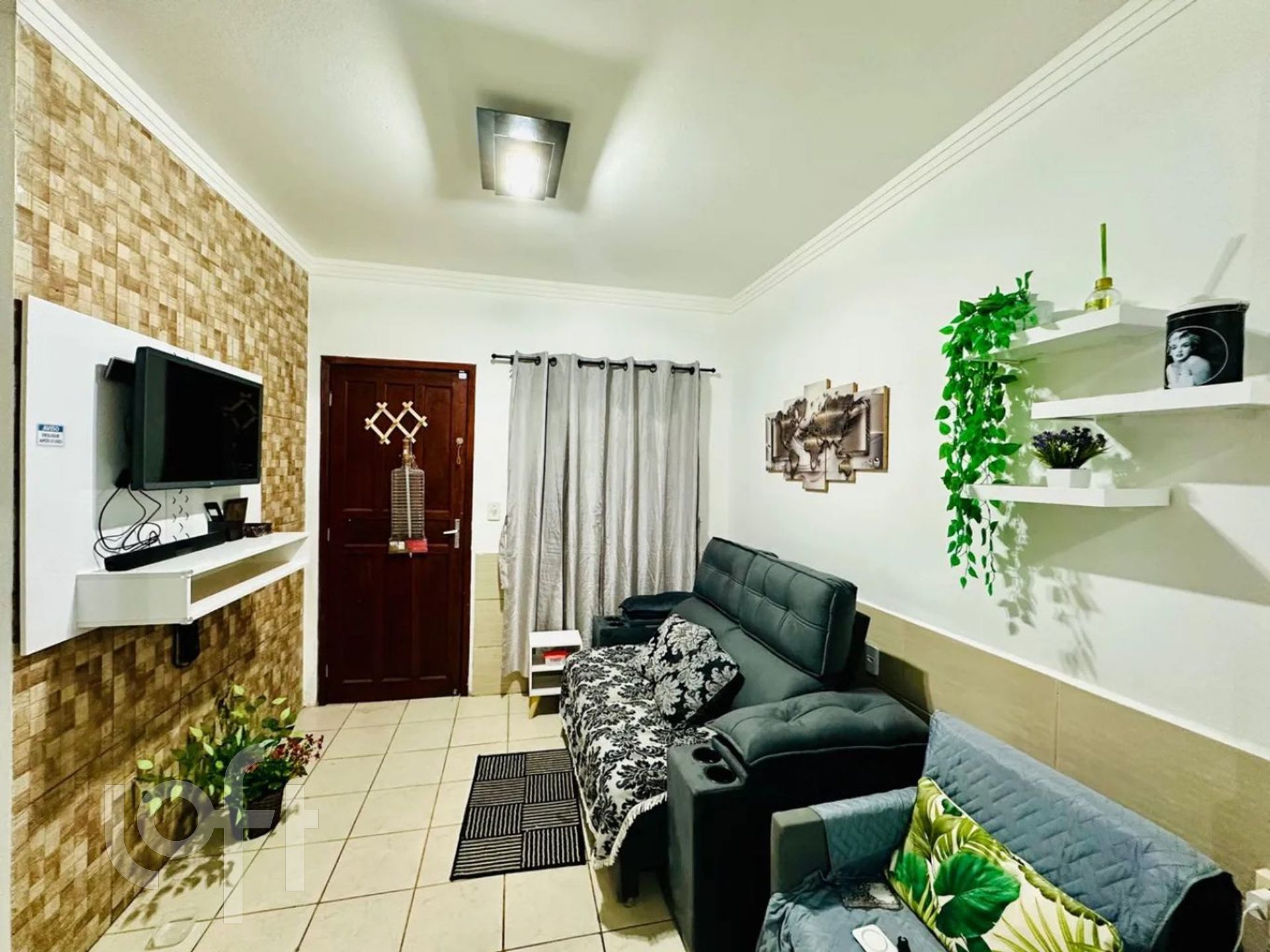 Apartamento à venda em Ingleses com 50 m², 2 quartos, 1 vaga