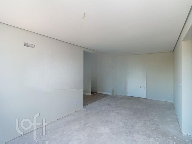 Apartamento com 84m², 3 dormitórios, 1 suíte, 2 vagas, Jardim Europa em Porto Alegre