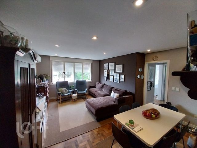 Apartamento com 84m², 2 dormitórios, 1 suíte, 1 vaga, Higienópolis em Porto Alegre