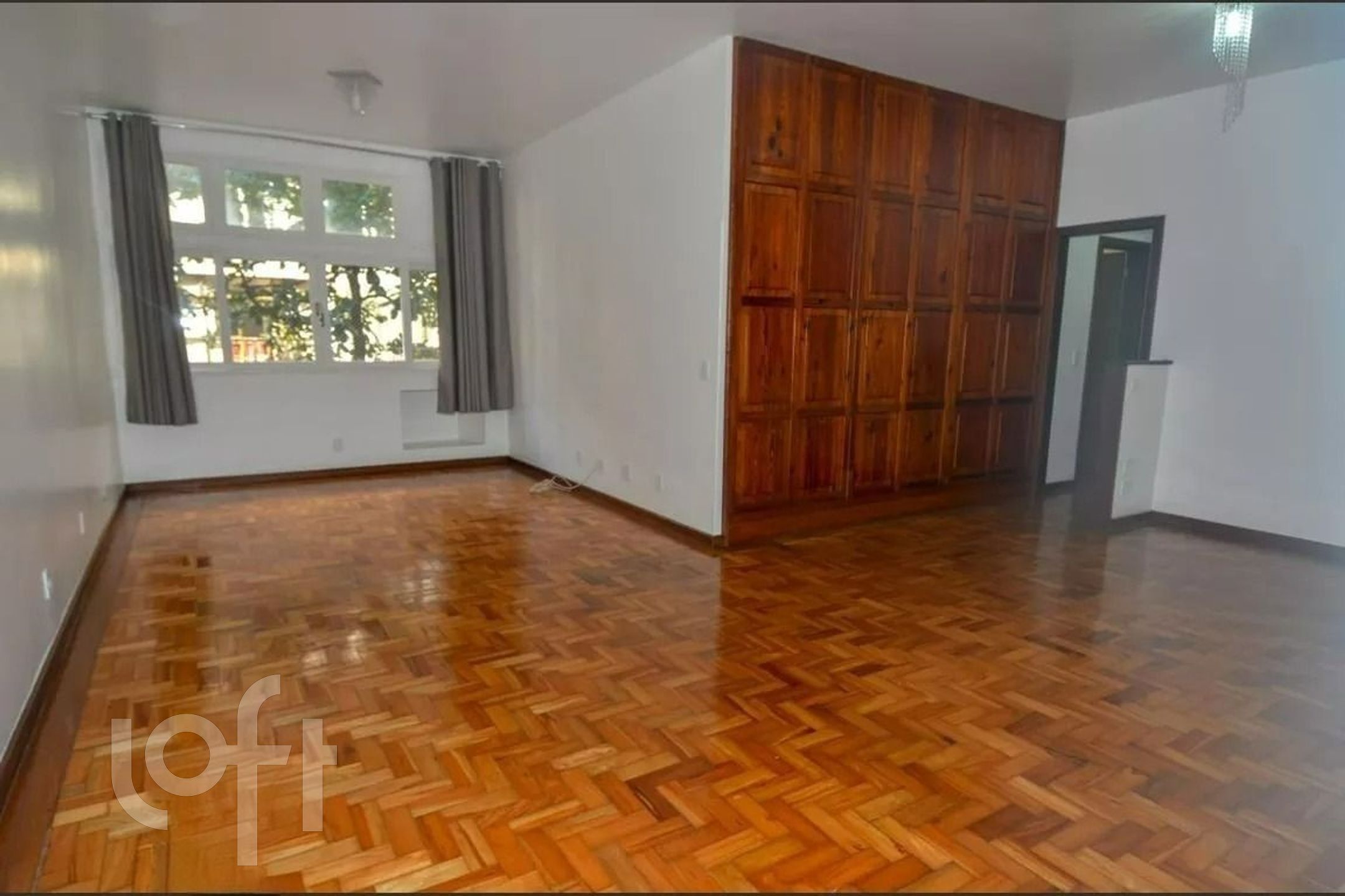 Apartamento à venda com 3 quartos, 140m² - Foto 1