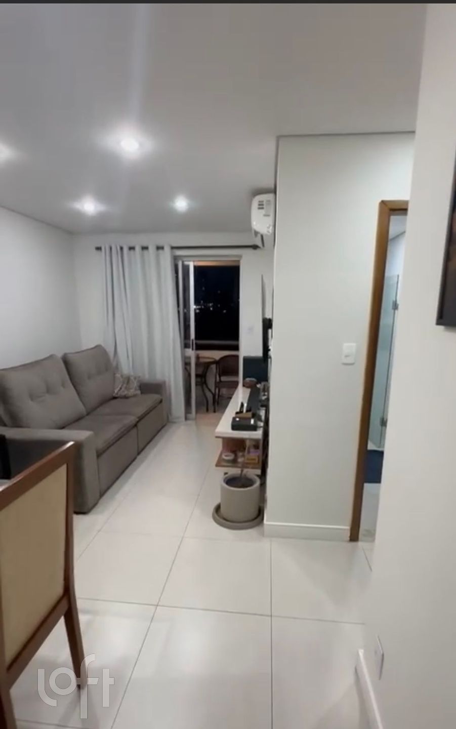 Apartamento à venda com 2 quartos, 51m² - Foto 2