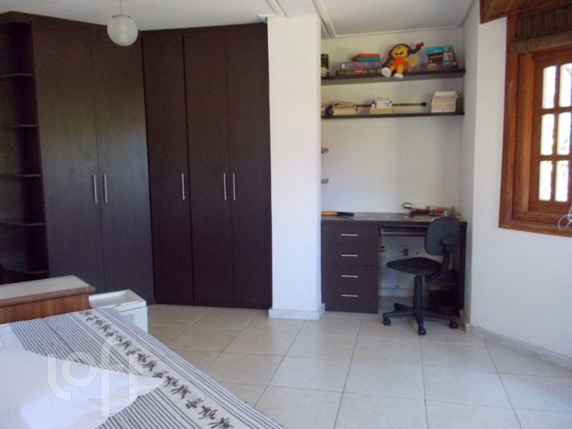 Casa à venda com 4 quartos, 240m² - Foto 10