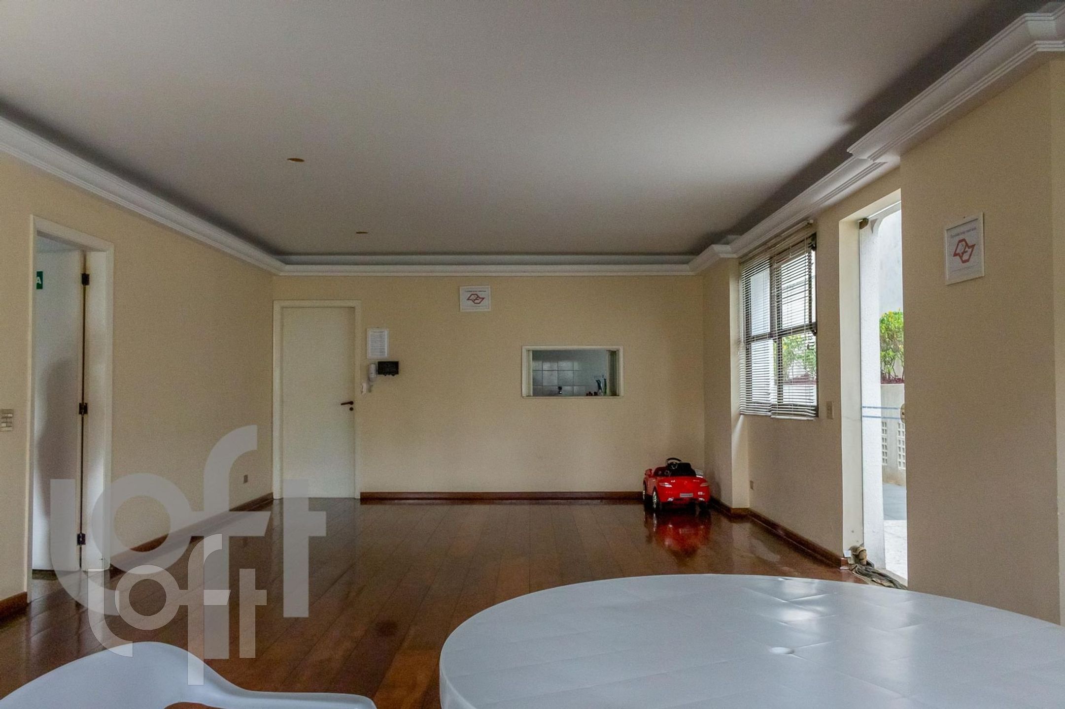 Apartamento à venda com 4 quartos, 220m² - Foto 36