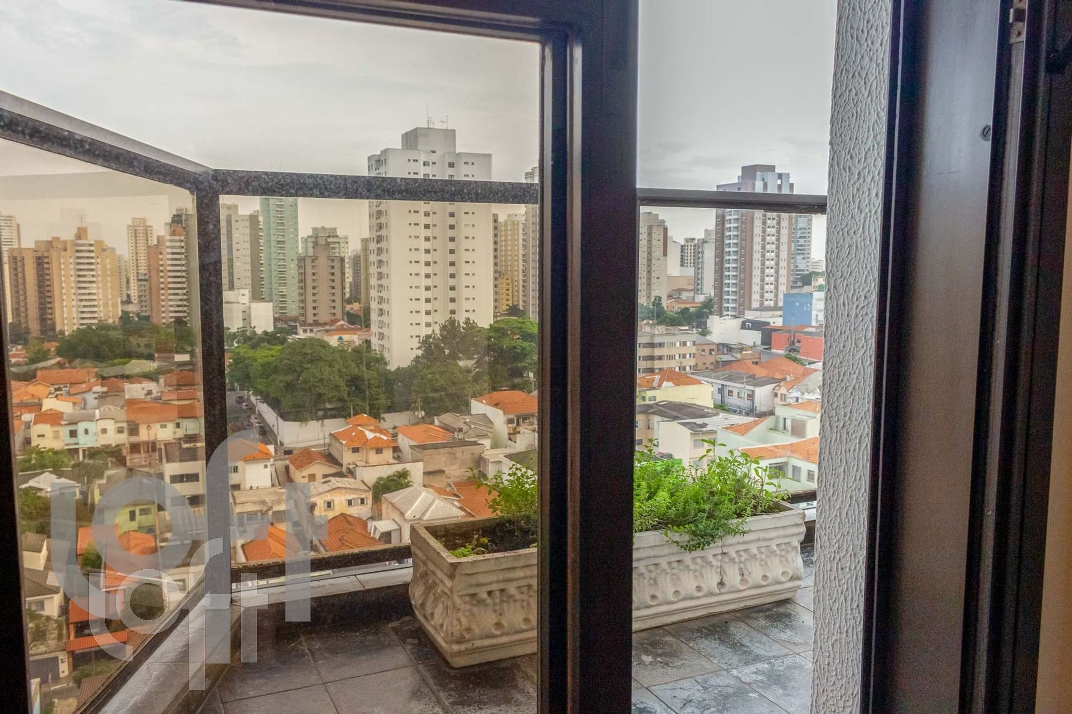 Apartamento à venda com 4 quartos, 220m² - Foto 4