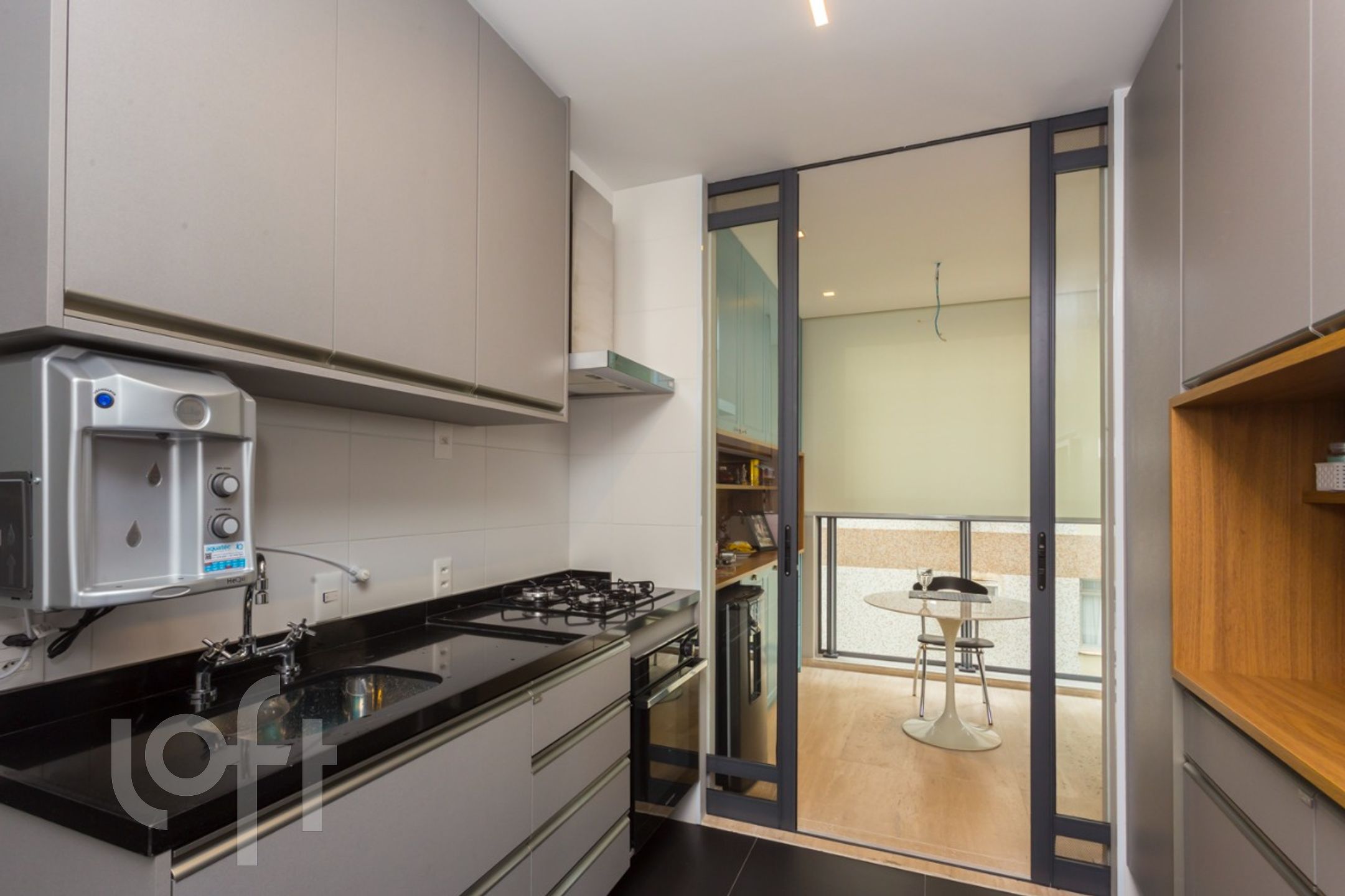 Apartamento à venda com 3 quartos, 205m² - Foto 8