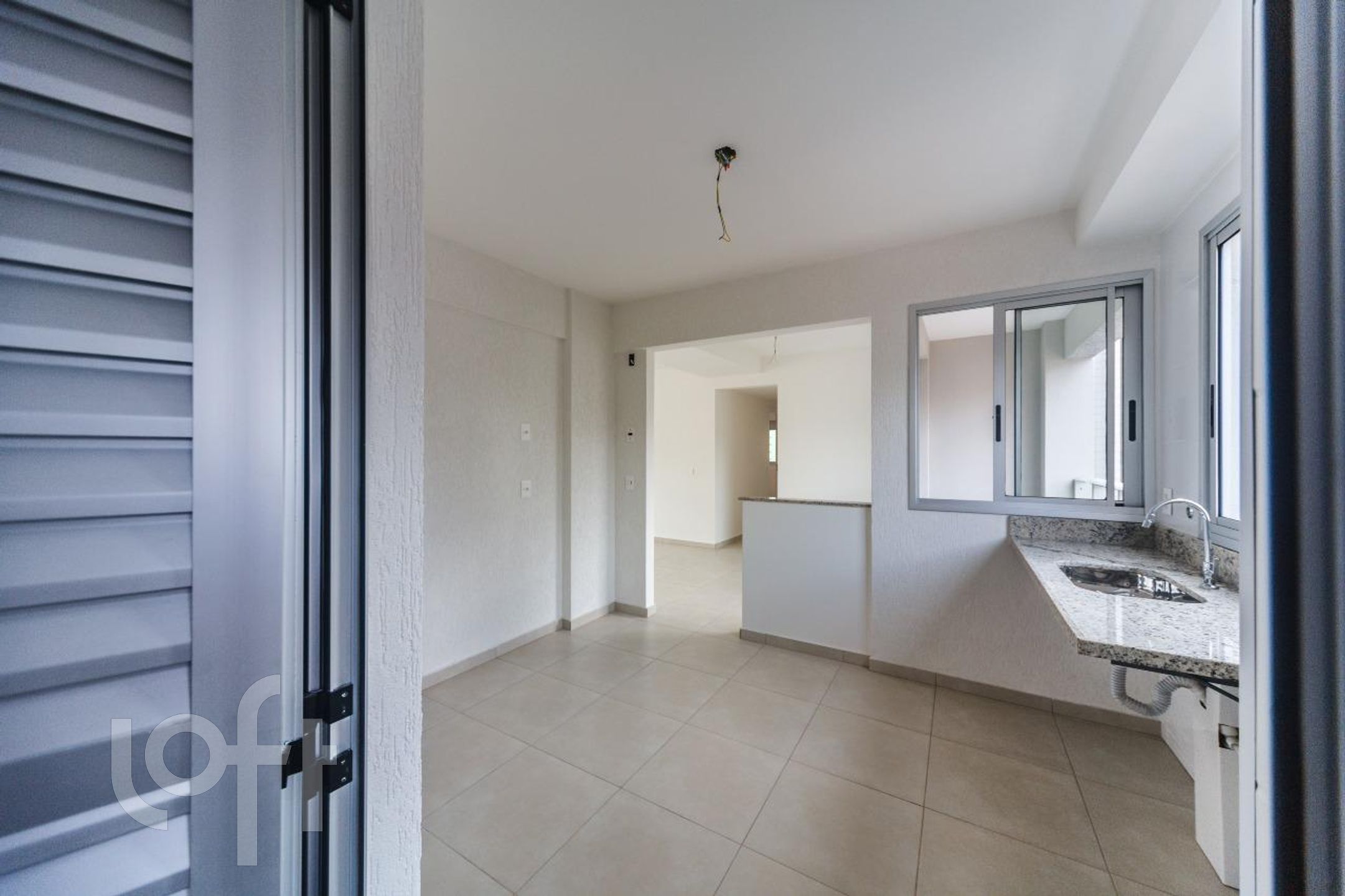 Apartamento à venda com 4 quartos, 182m² - Foto 12