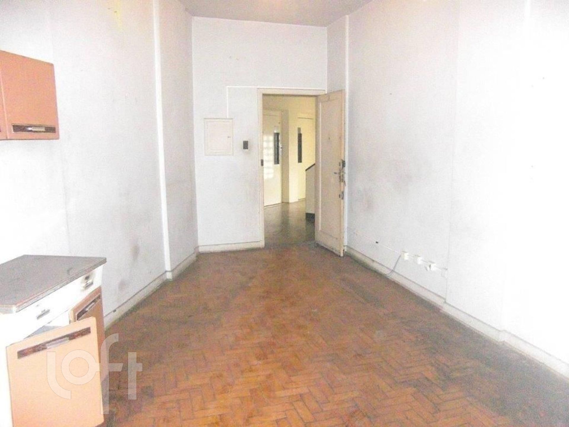 Apartamento à venda com 1 quarto, 29m² - Foto 2