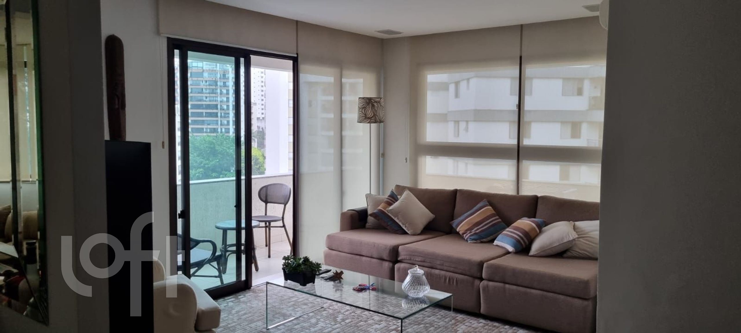 Apartamento à venda com 3 quartos, 212m² - Foto 1