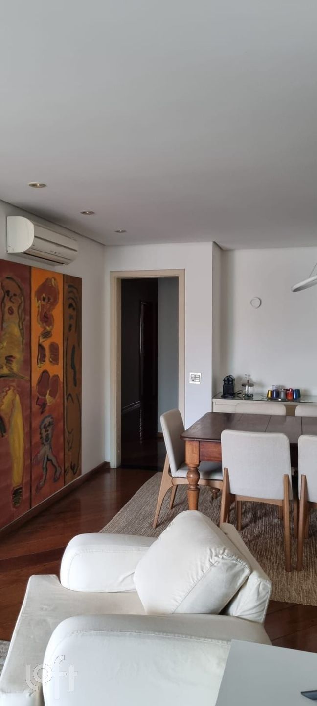 Apartamento à venda com 3 quartos, 212m² - Foto 9