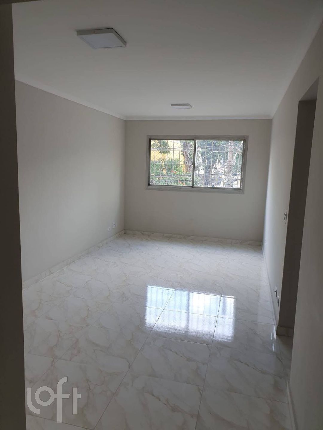 Apartamento à venda em Moema com 70 m², 3 quartos, 1 vaga