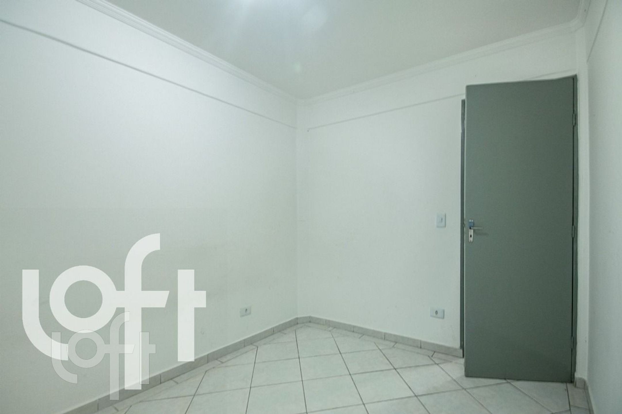 Apartamento à venda com 2 quartos, 44m² - Foto 21