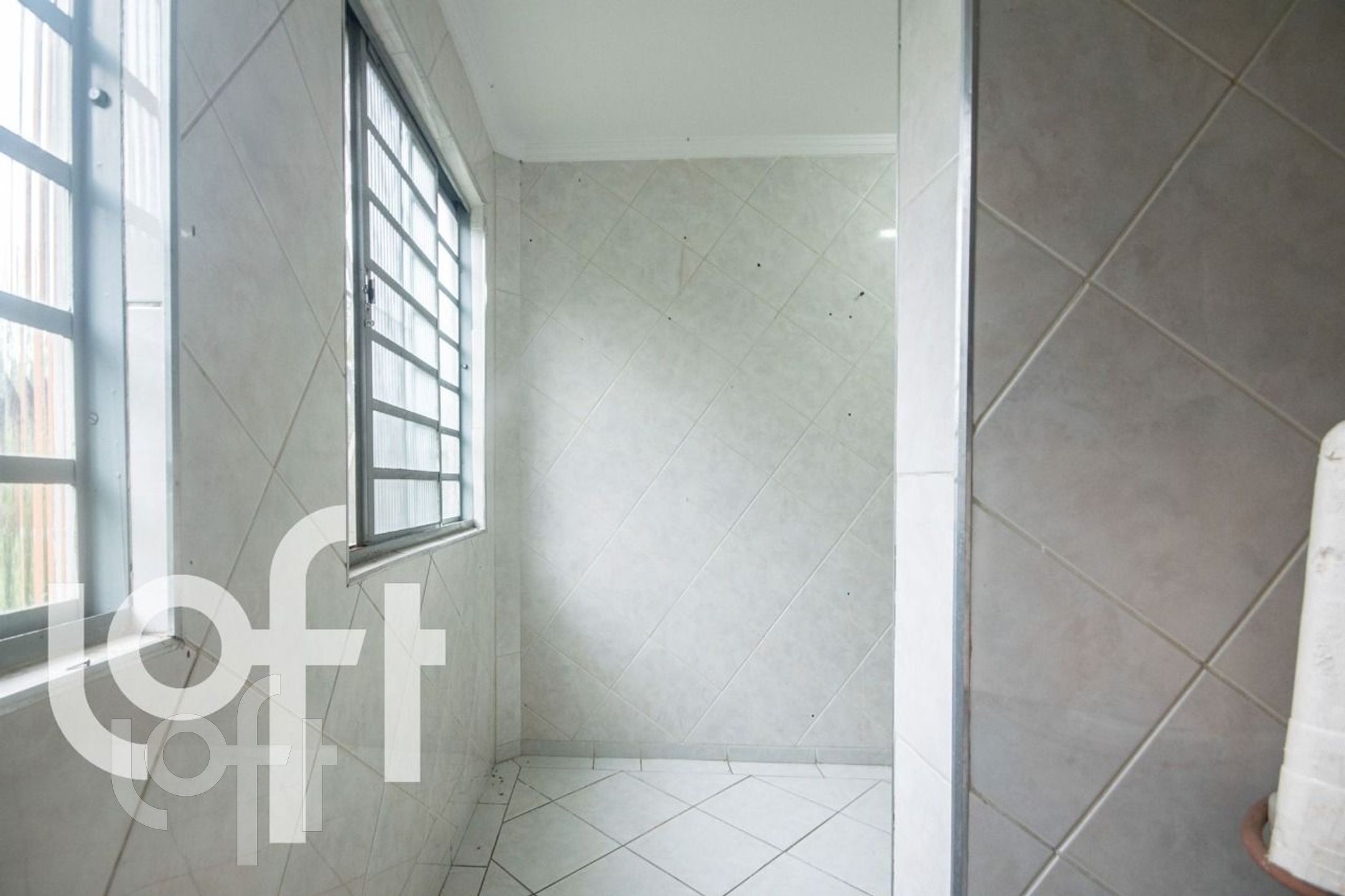 Apartamento à venda com 2 quartos, 44m² - Foto 8