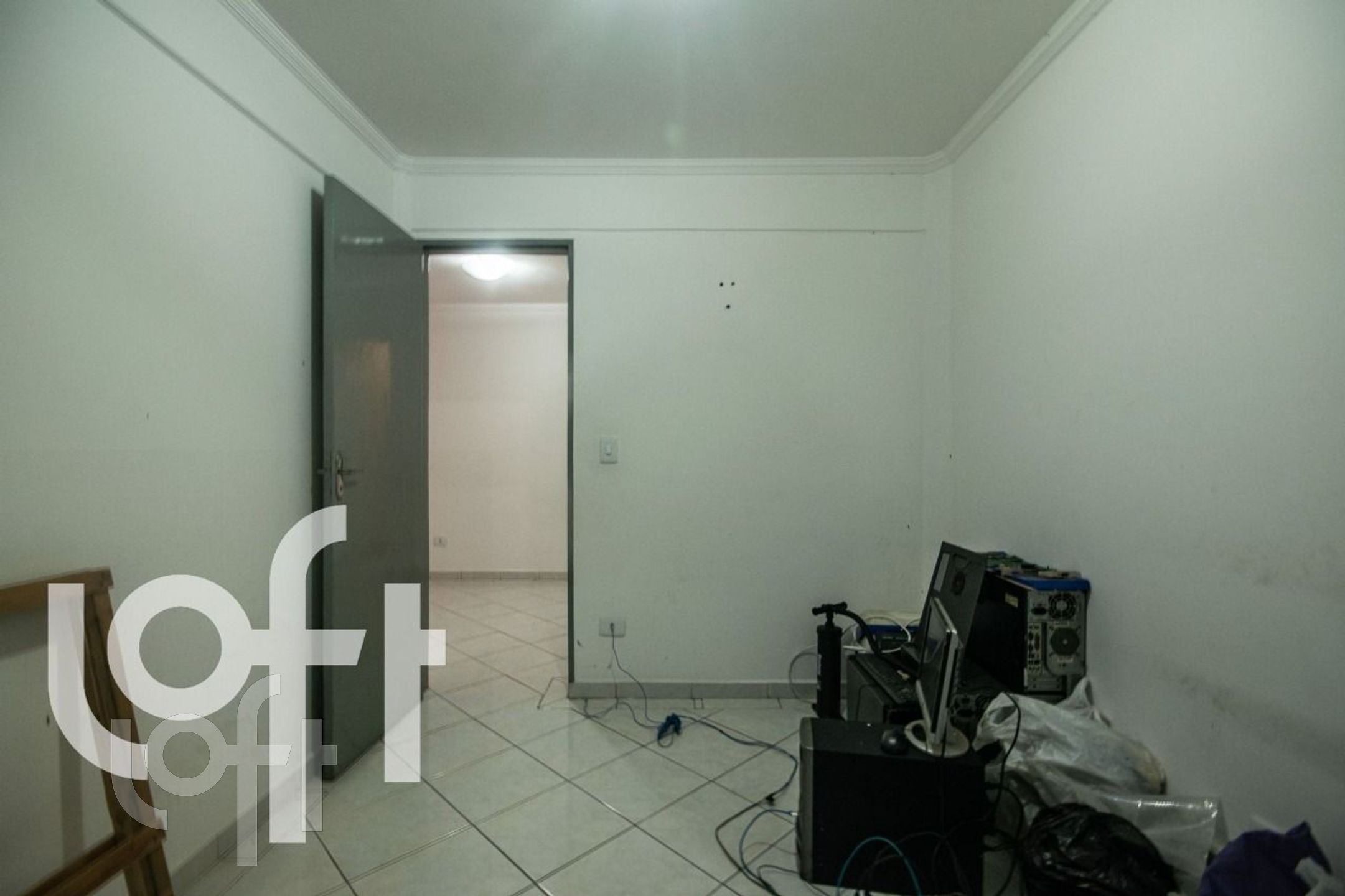 Apartamento à venda com 2 quartos, 44m² - Foto 13