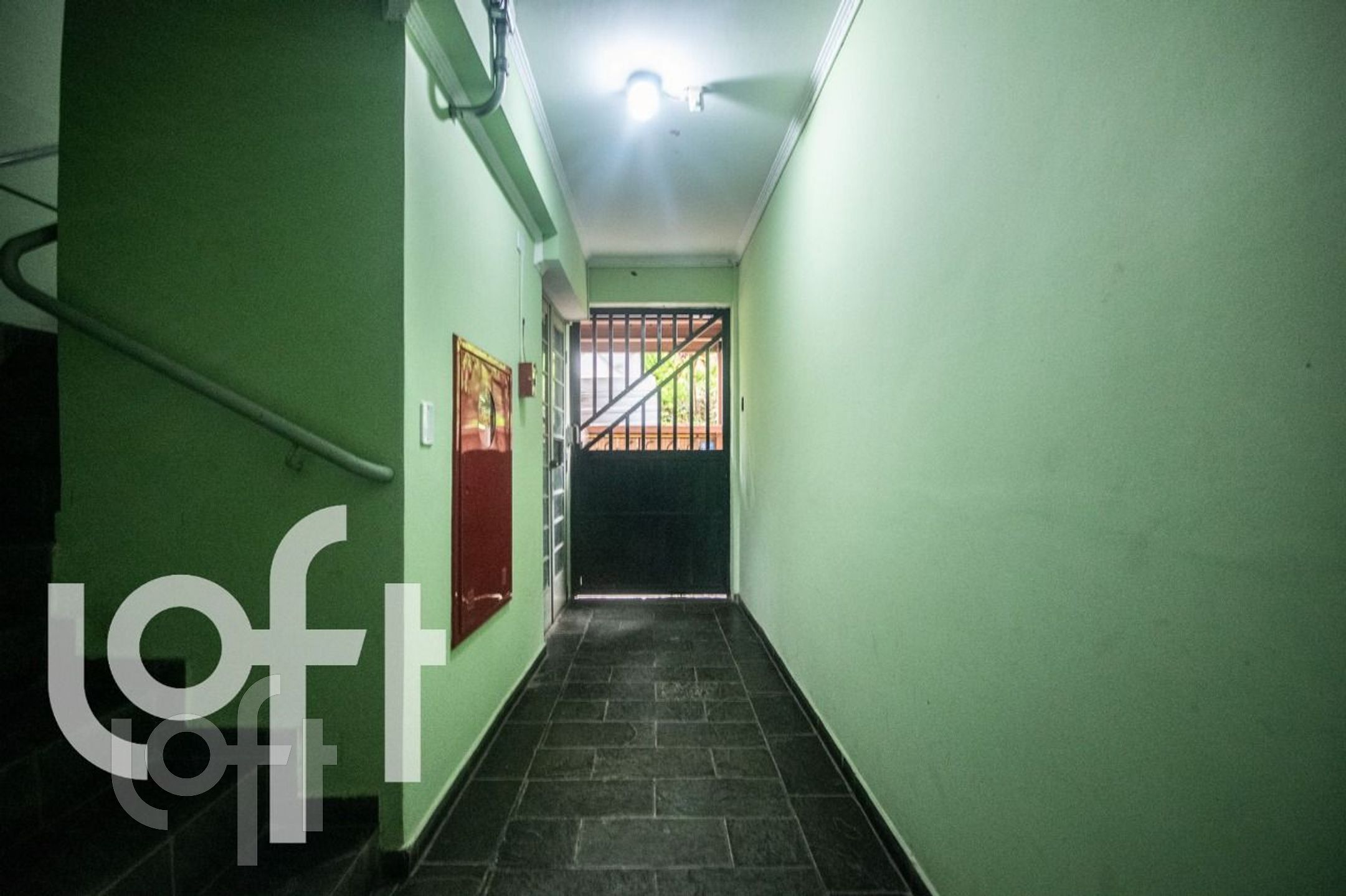 Apartamento à venda com 2 quartos, 44m² - Foto 24